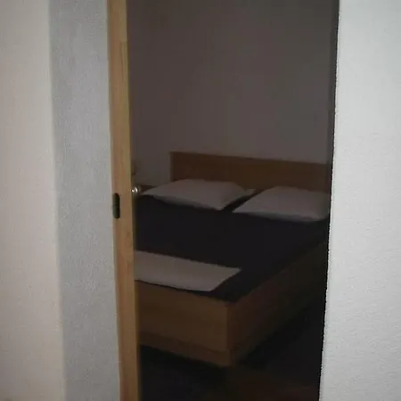 Apartments Tonka 3518 Omiš